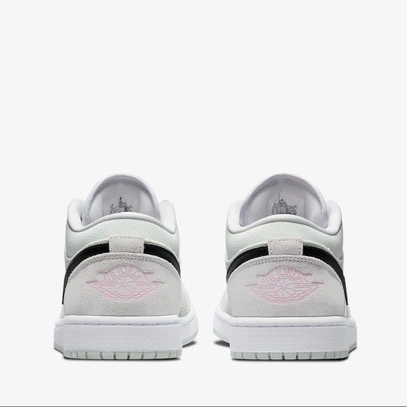 New Women’s Jordan 1 Low Sneakers - Picture 10 of 12